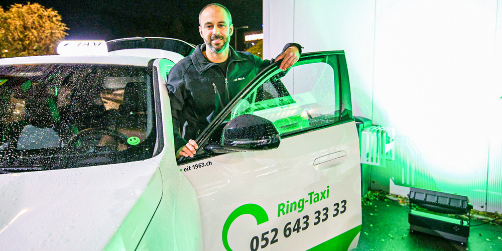 Andy Steinemann, Ring Taxi und Steinemann Kleinbus, sieht den Vermittlungsdienst zur Beförderung von Personen in Schaffhausen durch Uber als problematisch. Dafür sei der Ort zu klein.