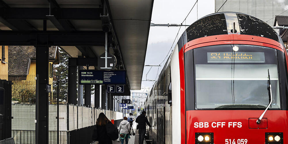 Beim Bahnhof Wipkingen eröffnet ein Zürcher Start-up temporär einen Bahnschalter. (Symbolbild)