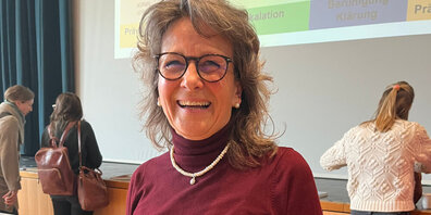 Referentin Gabriela Moser gelang es, die Teilnehmenden mit zahlreichen Beispielen aus ihrem breiten Erfahrungsrepertoire bestens zu unterhalten.