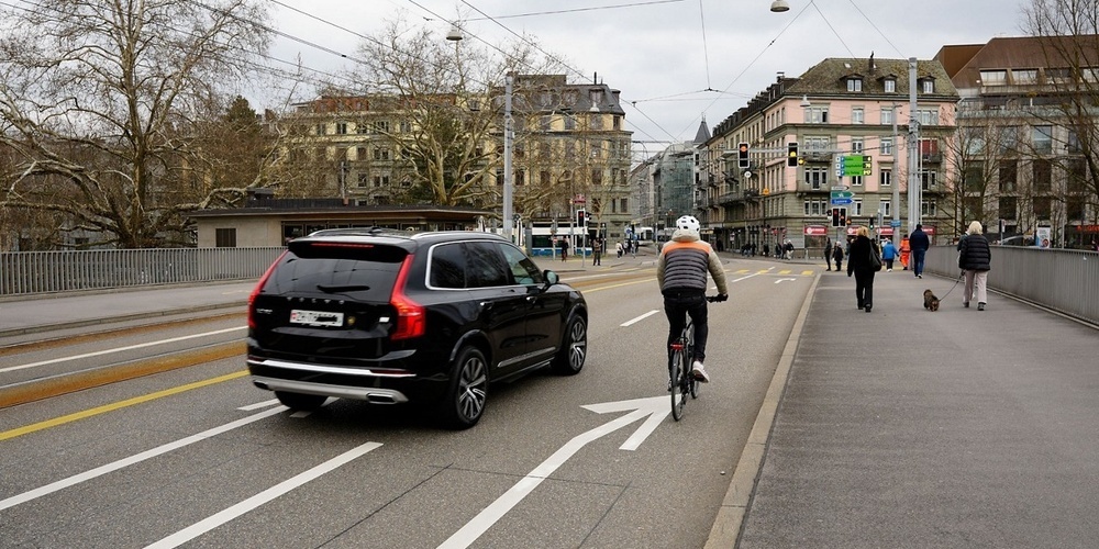 Die Gessnerbrücke vor der Velomassnahme.