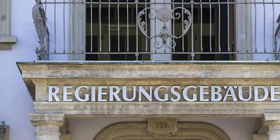 Der Schwyzer Regierungsrat will die OECD-Ergänzungssteuer nicht unterlaufen. (Symbolbild)