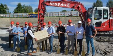 Der Grundstein zum Neubau ist gelegt.