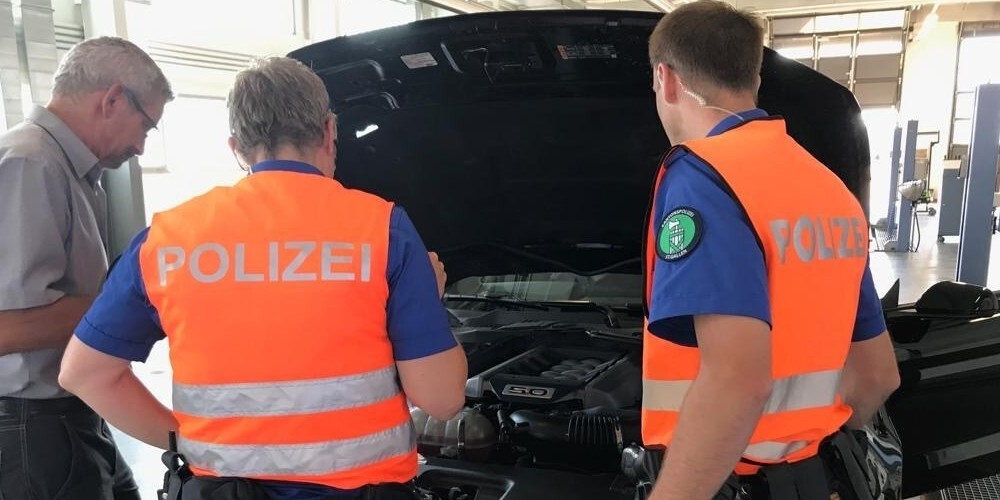 Die Kantonspolizei St.Gallen zählte seit dem Corona-Lockdown 165 technisch veränderte Fahrzeuge.