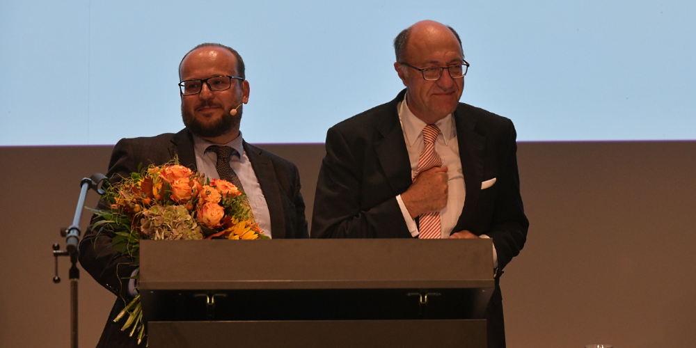 Nach einer rekordkurzen Versammlung langer Applaus für Martin Stöckling und Thomas Rüegg.