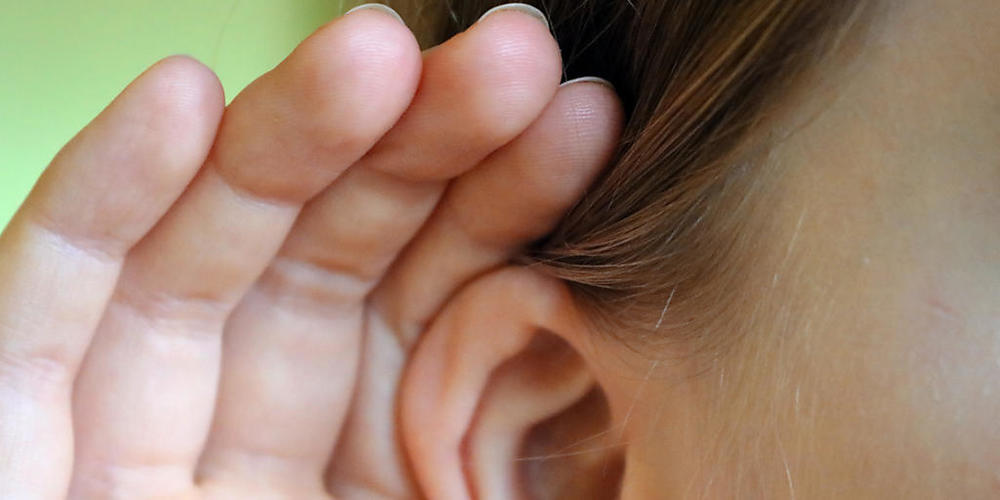 Die Forscher entdeckten bislang unbekannte unbewusste Ohrbewegungen.