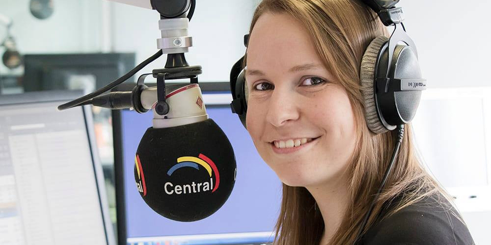 Andrea Nötzli hat beim Radio ihren Traumberuf gefunden. (Bild: zvg)