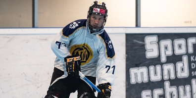 Auch Tuggens Topskorer Lukas Dietrich konnte seine Mannschaft nicht in die Play-offs führen. (Bild: Carlo Stuppia)