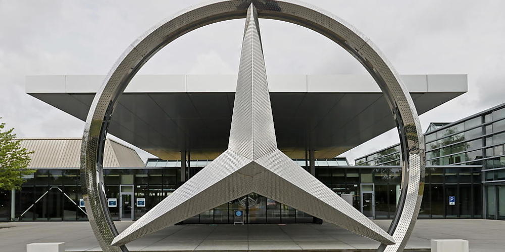 Über Daimler ziehen sich die Wolken zusammen (Symbolbild)