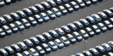 Die drei grossen deutschen Oberklasse-Autohersteller BMW, Audi und Mercedes-Benz haben im Gleichschritt mit der Corona-Pandemie zu kämpfen. (Archiv)