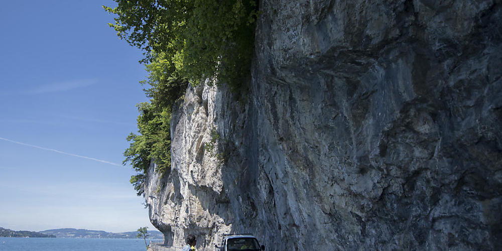 Die ab 1878 erbaute Kehrsitenstrasse am Vierwaldstättersee  zwischen Stansstad und Kehrsiten im Kanton Nidwalden. (Archivbild)