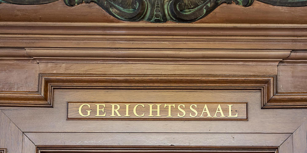 Die Konferenz der Staatsanwälte zeigt sich über die tiefe Ausschaffungsquote bei verurteilten ausländischen Straftätern überrascht. Sie fordert, die Datenqualität zu überprüfen. (Symbolbild)