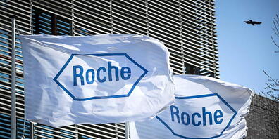 Roche vermeldet fürs zweite Quartal einen Umsatzrückgang, weil in der Coronakrise die Leute weniger zum Arzt gingen und deshalb der Medikamenteabsatz sank. (Archivbild)
