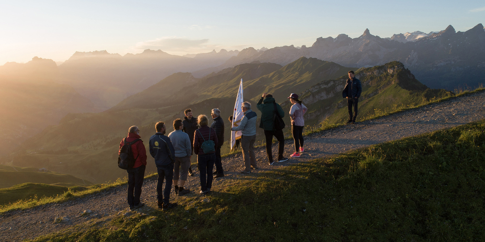 Die Fahnenübergabe fand vor diesem traumhaften Panorama statt. (Bild zvg)