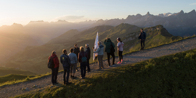 Die Fahnenübergabe fand vor diesem traumhaften Panorama statt. (Bild zvg)