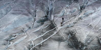 Carlier versucht in seinen Fotografien den Facettenreichtum der alpinen Eiswelt festzuhalten.