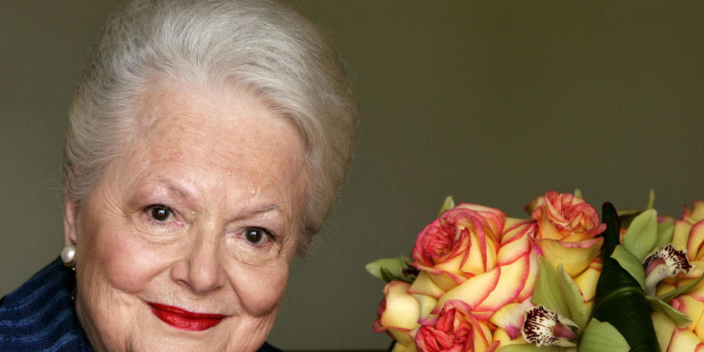 ARCHIV - Schauspielerin Olivia de Havilland, die die dem Untergang geweihte Südstaatenschönheit Melanie in «Vom Winde verweht» spielte, ist im Alter von 104 Jahren in Paris gestorben. Foto: Kevork Djansezian/AP/dpa