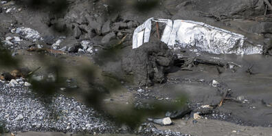 Bei einem Unwetter am 11. August 2019 in Chamoson VS wurde ein Auto mit einem 6-jährigen Mädchen und einem 37-jährigen Mann vom wild gewordenen Fluss Losentse mitgerissen. Am vergangenen Donnerstag wurde die Leiche des Mädchens gefunden. (Archivbild)