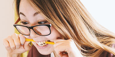 Wer im Stress ist, kann das Auftreten von Symptomen wie beispielsweise Kopfweh durch Lachen abmildern. Eine Studie der Uni Basel zeigt nun überraschend, dass die Intensität des Lachens dabei keine Rolle spielt. Schon ein Schmunzeln entfaltet eine ...