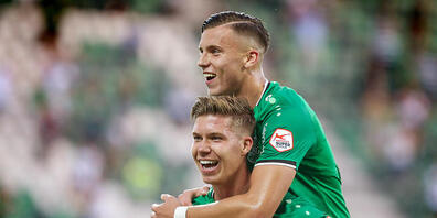 Der letzte Heimauftritt des St.Galler Duos Cedric Itten (unten) und Ermedin Demirovic glückt nach Plan. (Bild: KEYSTONE)