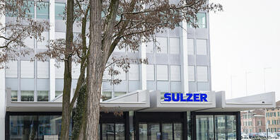 Der Industriekonzern Sulzer reagiert mit Entlassungen auf die Coronakrise. (Archiv)