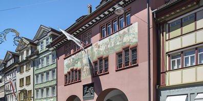 Die Verhandlung gegen den ehemaligen Leitenden Staatsanwalt von Appenzell Innerrhoden findet Mitte August im Ratssaal an der Hauptgasse von Appenzell statt. (Archivbild)