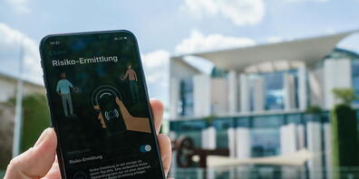 In Deutschland sind auch bei iPhones Lücken bei der Corona-Warn-App aufgetreten, nachdem zuvor bereits bei Geräten mit dem Betriebssystem Android Probleme festgestellt worden waren. (Archivbild)
