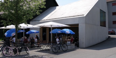 Langsam kommt mehr Betrieb in das "Haus des  Weines" (Bilder: Ulrike Huber, zVg)