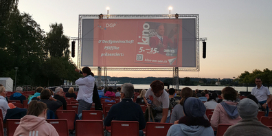 Das Kino am See Pfäffikon ist eine Veranstaltung der Dorfgemeinschaft Pfäffikon. 