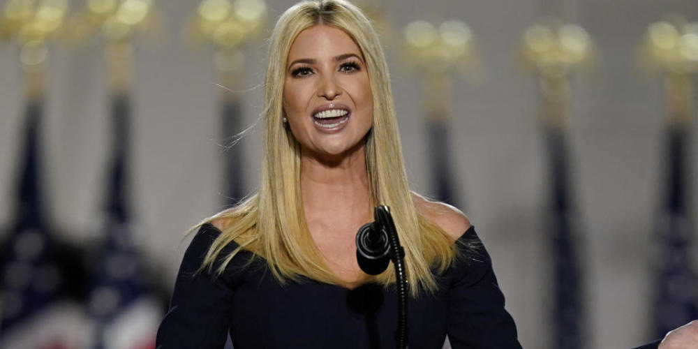 Ivanka Trump, Tochter von US-Präsident Trump, spricht auf dem Südrasen des Weißen Hauses während des Parteitages der Republikaner. Foto: Evan Vucci/AP/dpa