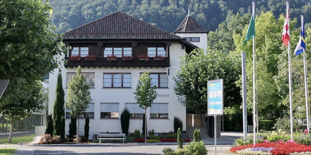 Bei diesen guten Einnahmen herrscht Freude im Rathaus in Au (Bild: Archiv Ulrike Huber)