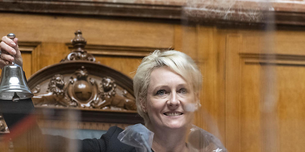 "Wir müssen uns an die kleinen Aquarien aus Plexiglas gewöhnen": Nationalratspräsidentin Isabelle Moret (FDP/VD) hat die Herbstsession eröffnet.