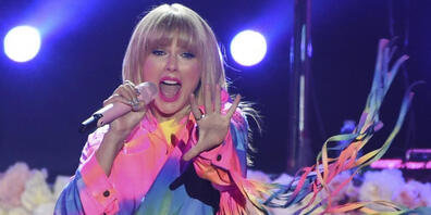 ARCHIV - Swift hat W. Houston eingeholt: Sie sind nun gemeinsam die beiden Künstlerinnen, die in den meisten aufeinanderfolgenden Wochen auf Platz 1 der US-amerikanischen «Billboard 200 Charts» standen. Foto: Chris Pizzello/Invision/AP/dpa