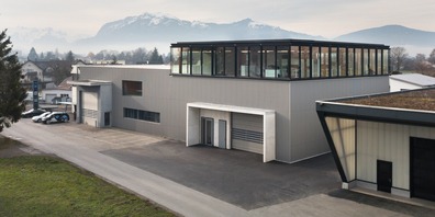 Das neue Betrieb- und Bürogebäude der Lüchinger Metallbau AG in Kriessern (Bilder: zVg)