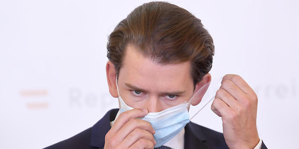 Sebastian Kurz (ÖVP), Bundeskanzler von Österreich, spricht bei einer Pressekonferenz zur Corona-Ampel. Foto: Roland Schlager/APA/dpa