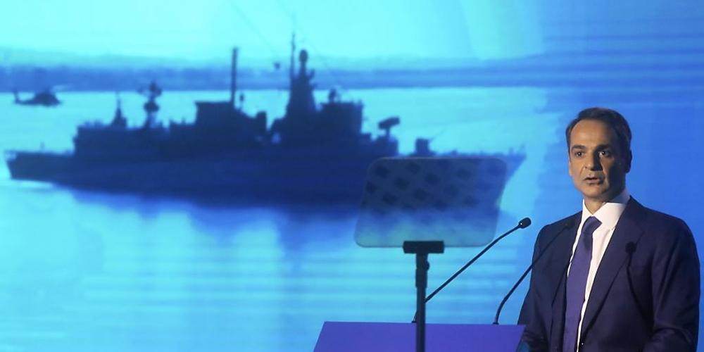 Kyriakos Mitsotakis, Ministerpräsident von Griechenland, hält die jährliche Rede zur Wirtschaftslage. Foto: Giannis Moisiadis/InTime News/AP/dpa