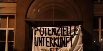 Ein Kollektiv Solidarische Menschen hat in der St. Galler Innenstadt drei Häuser besetzt. (Bild: Kollektiv Solidarische Menschen)