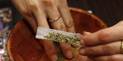 Kiffen erlaubt für Versuchsteilnehmer: Die Räte haben grünes Licht gegeben für Studien zur kontrollierten Abgabe von Cannabis. (Themenbild)