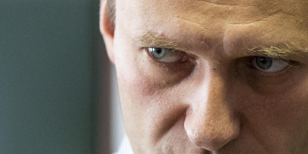 ARCHIV - Nawalny war am 20. August von einem Flug von Tomsk nach Moskau zusammengebrochen. Foto: Pavel Golovkin/AP/dpa