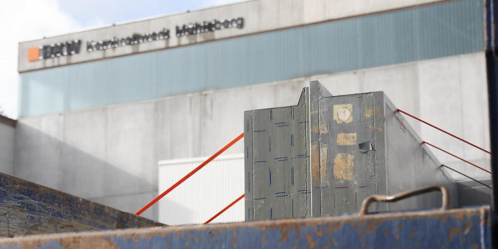 Die Mühleberg-Betreiberin BKW hat die Arbeiten zum Rückbau des AKW in den letzten Monaten vorangetrieben. (Archivbild)