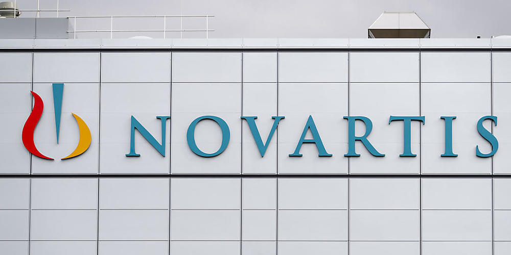 Die US-Zulassungsbehörde FDA verlangt von Novartis mehr Daten zum Einsatz des Medikaments Zolgensma bei älteren Patienten mit spinaler Muskelatrophie (SMA). Nun werde eine neue klinische Studie geprüft, erklärte der Basler Konzern. (Archiv)