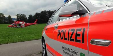 Nach einem Blitzschlag während eines Junioren-Fussballspiels in Abtwil SG befinden sich noch drei der 14 verletzten Jugendlichen im Spital.