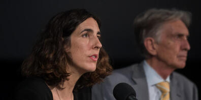 Das Locarno Filmfestival steht vorerst ohne künstlerische Leitung da: Lili Hinstin (links) und Präsident Marco Solari (rechts) gehen getrennte Wege. (Archivbild)