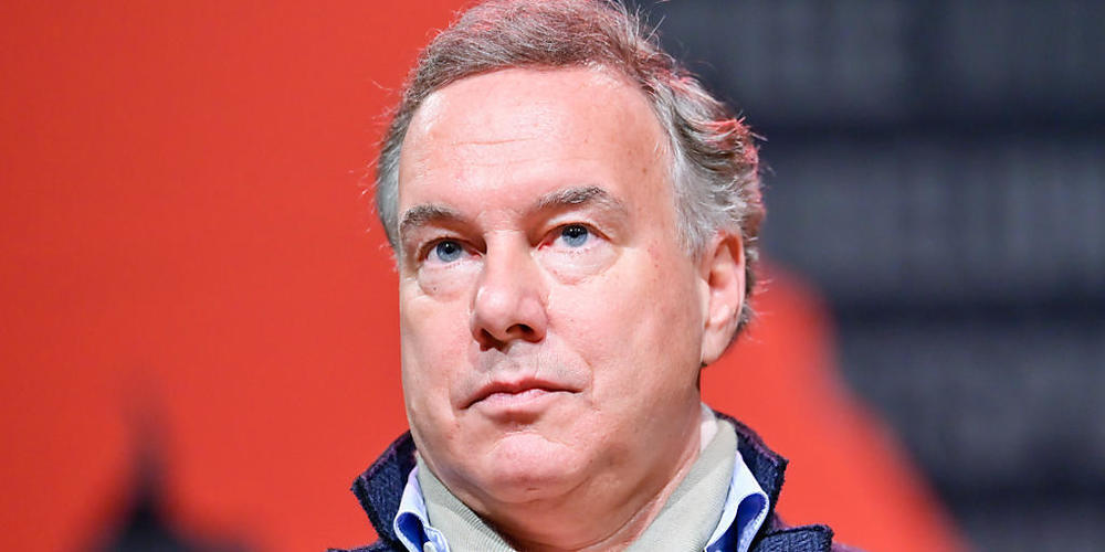 ARCHIV - Nico Hofmann, Regisseur, Filmproduzent, Drehbuchautor und Geschäftsführer der UFA GmbH, steht bei einer Pressekonferenz vor den Nibelungen-Festspielen im Tagungszentrum "Das Wormser". (Zu dpa: "Ufa sucht Hauptdarsteller für Wirecard-Verfi...