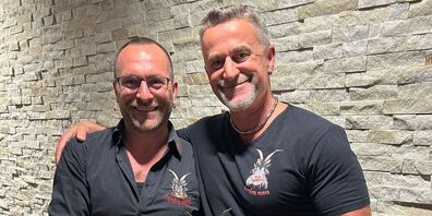 Riettüfel Triber Präsident Bernhard Schneider (links) mit dem ausscheidenden Gründungspräsidenten / Ehrenmitglied Ryan Wolf