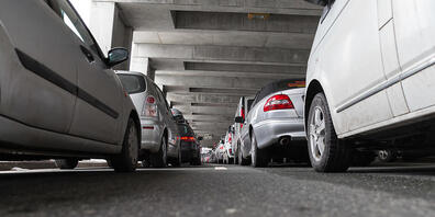 Die Wartezeit am Vereina-Autoverlad im Engadin betrug am Freitag drei Stunden (Archivbild).
