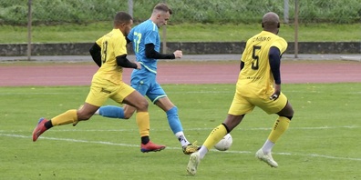 Einer der seltenen Befreiungsaktionen der St.Margrethner in der ersten Hälfte (Bilder: Ulrike Huber)