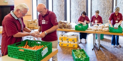 Bei «Tischlein deck dich» werden Lebensmittel vor der Vernichtung gerettet und an Menschen in Not weitergegeben.