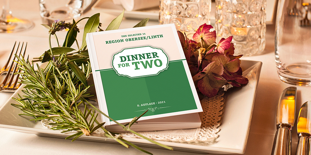 Mit dem Genussbüchlein 2021 können Restaurantbesucher zwei Hauptgänge nach Wahl bestellen und bekommen den günstigeren kostenlos serviert.