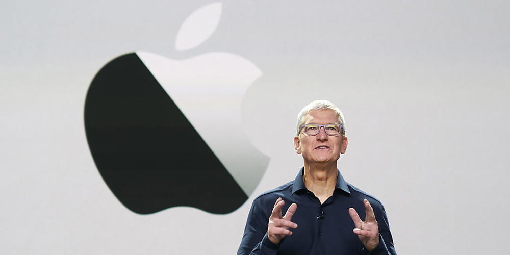 Der Verwaltungsrat des Apple-Konzerns versucht Apple-Konzernchef Tim Cook weiter zu motivieren und teilt ihm Aktienoptionen des Tech-Konzerns zu. (Archivbild)