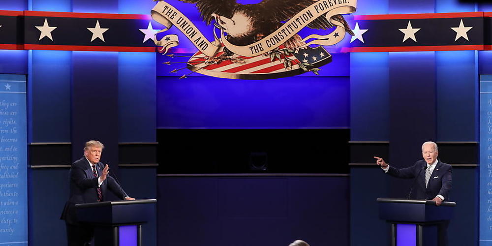 US-Präsident Donald Trump (links) und der demokratische Herausforderer Joe Biden haben sich beim ersten TV-Duell über zahlreiche Wahlkampfthemen heftig gestritten.